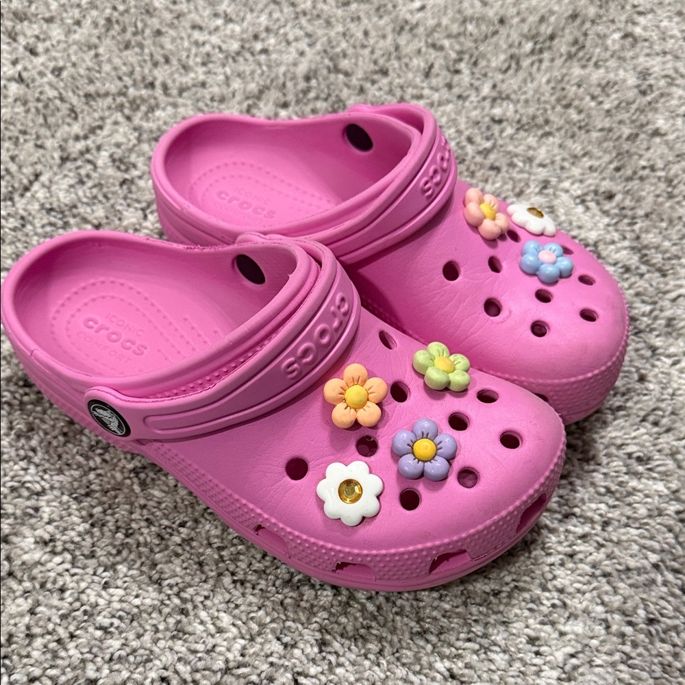CROCS girls sz13 Pink clogs with Colorful Floral Charms